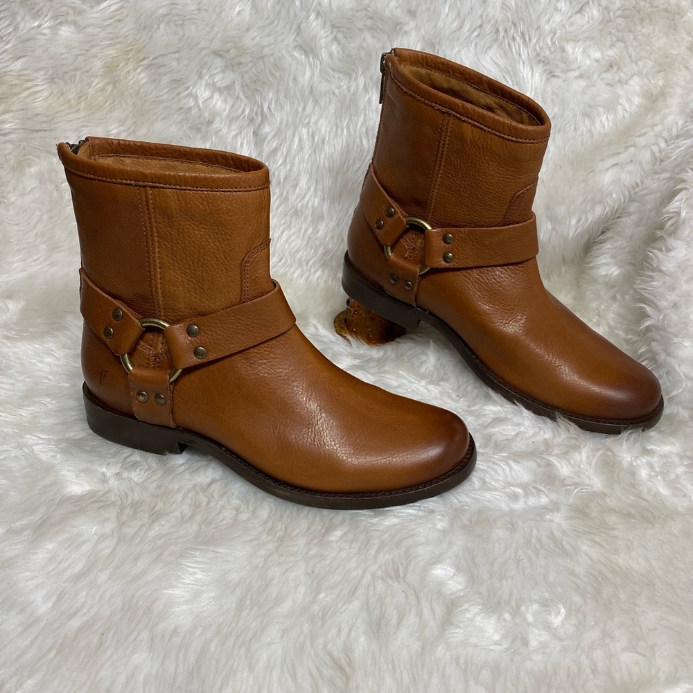 Frye Phillip Harness Short calf Boots